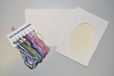 Grußkarte zum Sticken m. Material, Passepartout-Karte geprägt hochwertig, Kuvert